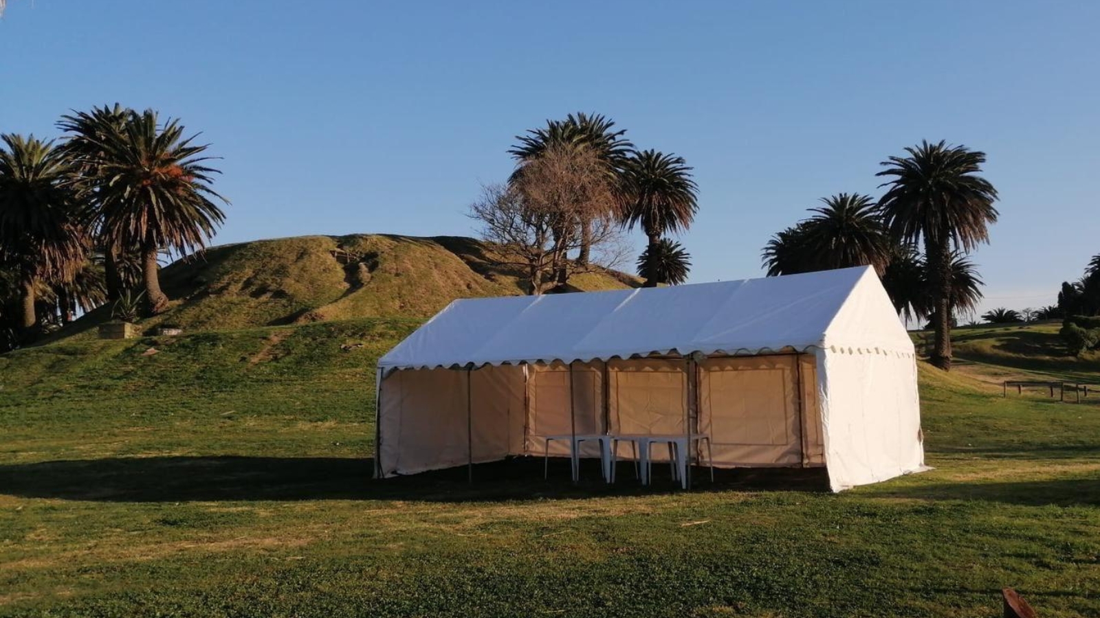 Carpa iluminada para eventos